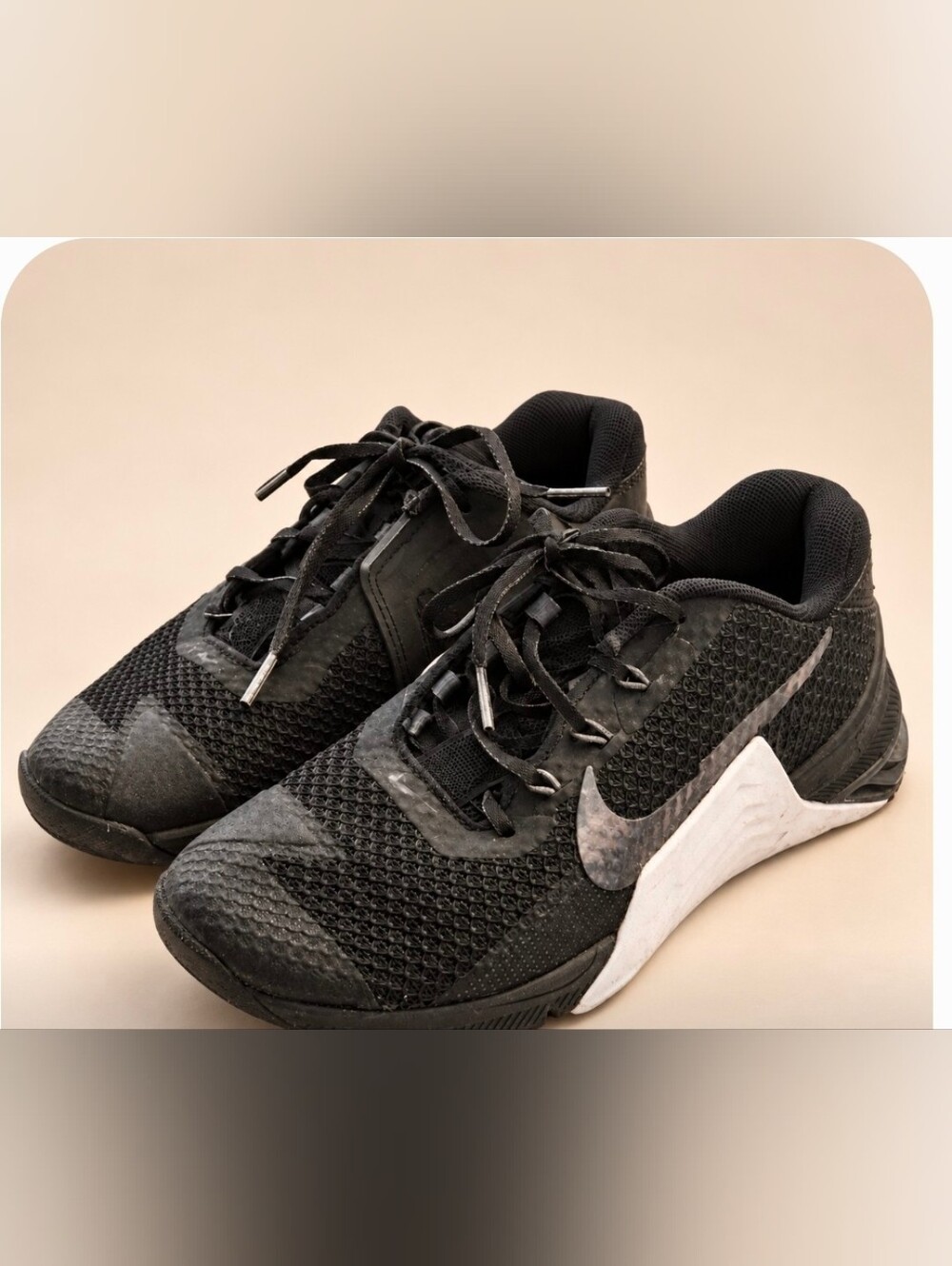 Nike Metcon Training Shoes Women’s 7.5 Black White Cross Training Sneakers